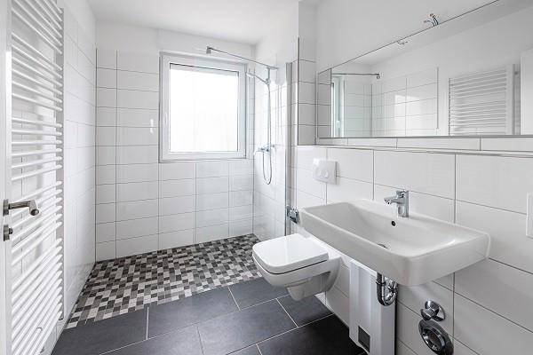 Etwas besonderes: großzügige 2-Zimmer-Wohnung mit Balkon zimmer