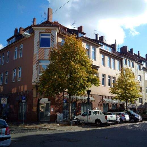 Schöne Wohnung mit Balkon und Einbauküche am Neustädter Markt 2 zimmer