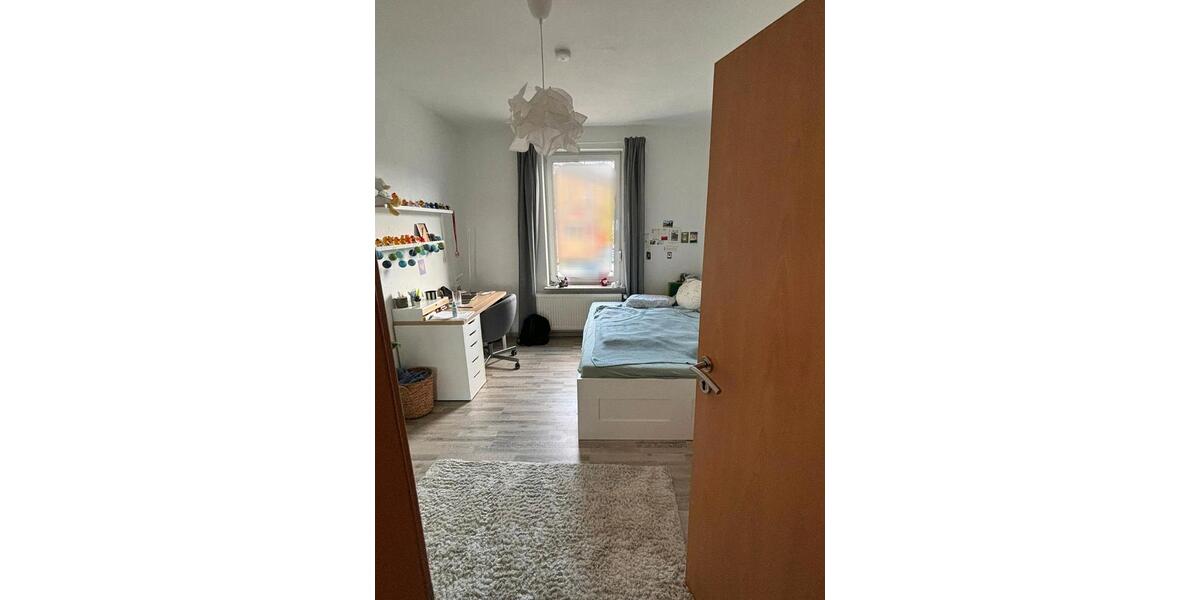 Erdgeschoßwohnung Siegen - 3 Zimmer, 72 m&sup2;, 550&euro; | Angebot:26226694