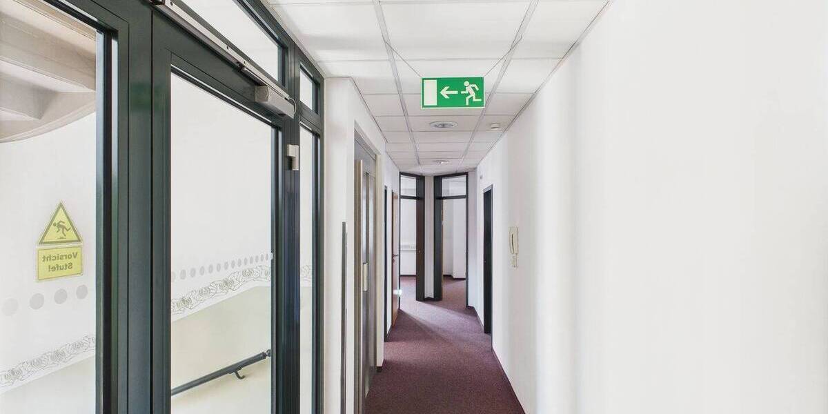 Gewerbeobjekt Eisenach - 5 Zimmer, 122 m&sup2;, 780&euro; | Angebot:25738085