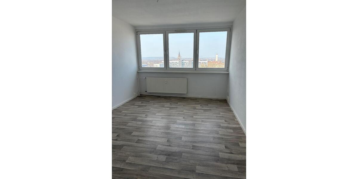 Etagenwohnung Neubrandenburg - 1 Zimmer, 24 m&sup2;, 240&euro; | Angebot:25987577