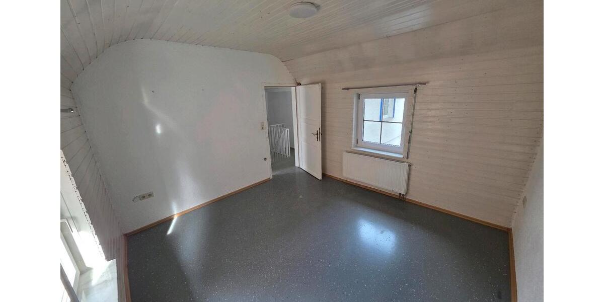 Etagenwohnung Bad Saulgau - 3 Zimmer, 80 m&sup2;, 880&euro; | Angebot:25351941