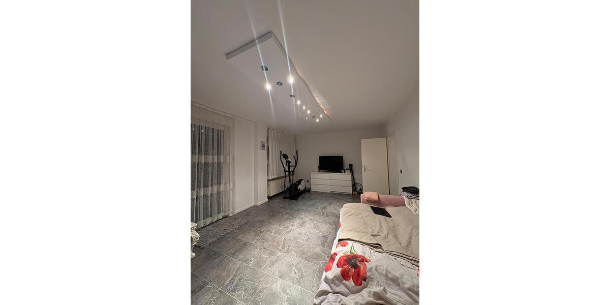 Etagenwohnung Wuppertal Sedansberg - 3 Zimmer, 105 m&sup2;, 1.350&euro; | Angebot:25967644