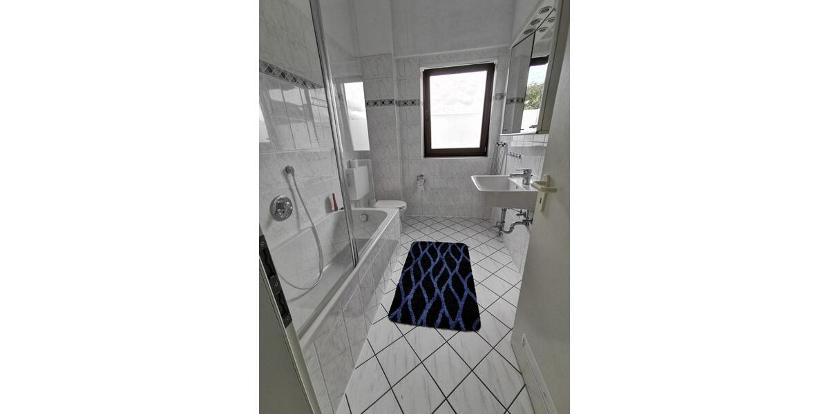 Hochparterre Wiesbaden Bierstadt - 3 Zimmer, 80 m&sup2;, 1.250&euro; | Angebot:24981602