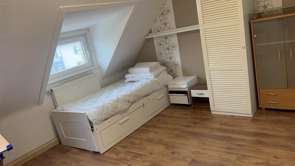 Dachgeschoßwohnung Melsungen - 1 Zimmer, 20 m&sup2;, 420&euro; | Angebot:25853917