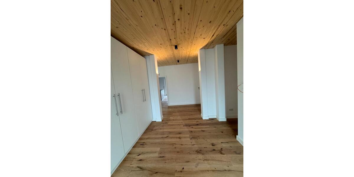 Erdgeschoßwohnung Oldenburg Bloherfelde - 3 Zimmer, 120 m&sup2;, 1.750&euro; | Angebot:26463807