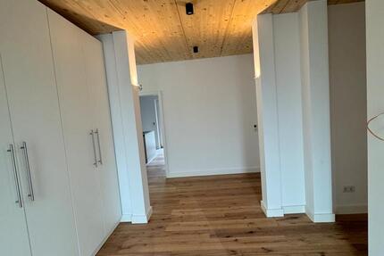 Wohnung Oldenburg Bloherfelde - 3 Zimmer, 120 m&sup2;, 1.750&euro; | Angebot:26463807