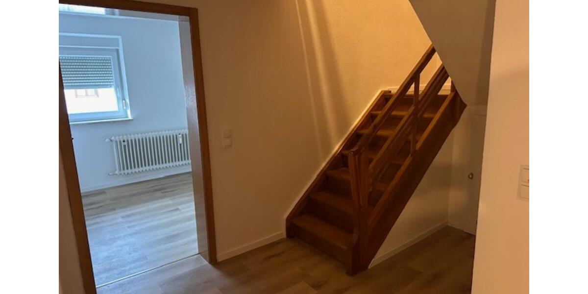 Etagenwohnung Lichtenfels - 4 Zimmer, 100 m&sup2;, 950&euro; | Angebot:24980478