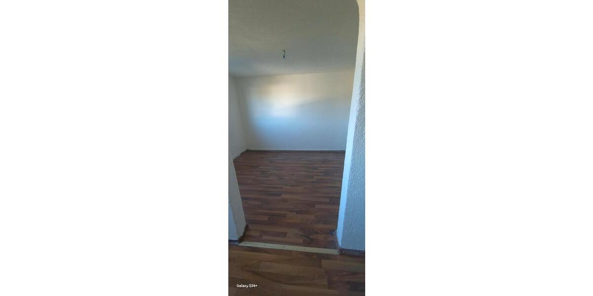 Etagenwohnung Steffenberg - 3 Zimmer, 65 m&sup2;, 500&euro; | Angebot:26387637