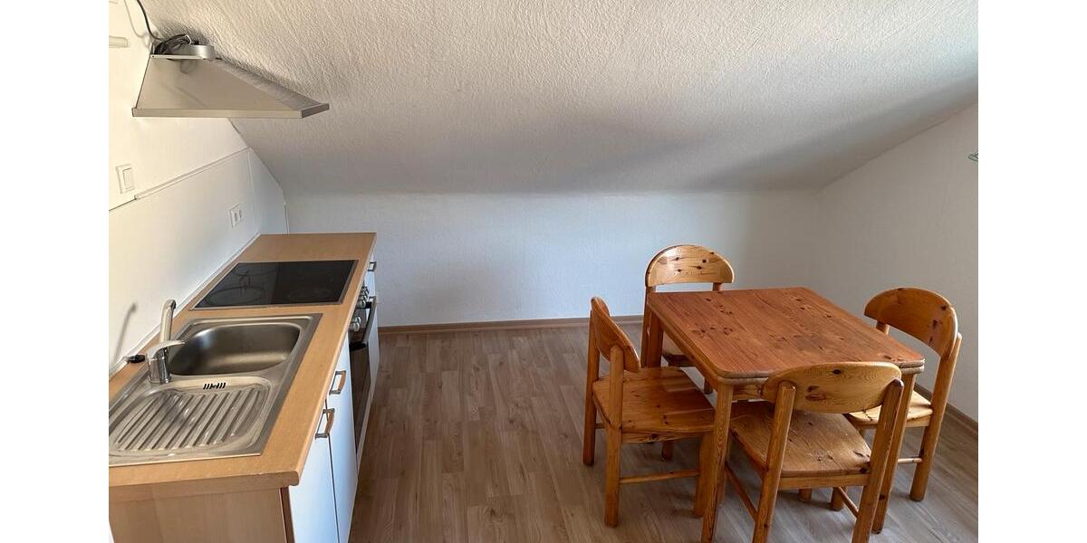 Dachgeschoßwohnung Fulda Kohlhaus - 3 Zimmer, 75 m&sup2;, 650&euro; | Angebot:24785763