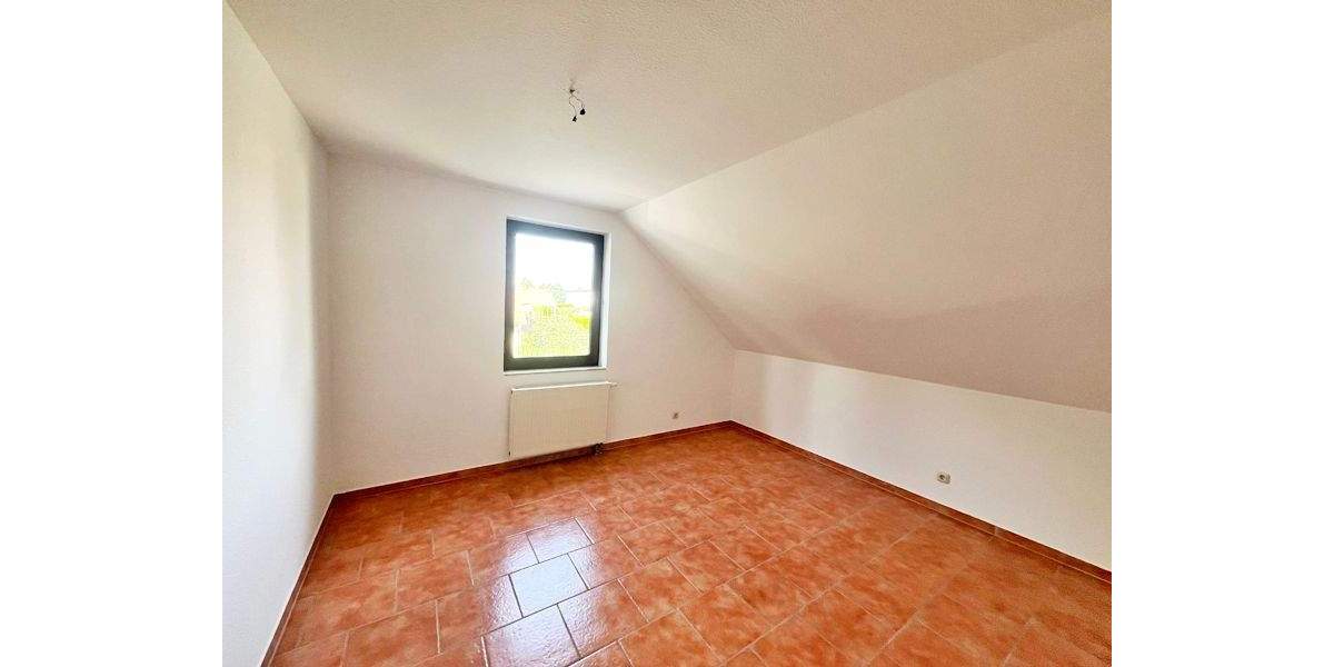 Mehrfamilienhaus, Wohnhaus Grimma Wetteritz - 4 Zimmer, 110 m&sup2;, 1.000&euro; | Angebot:24812405