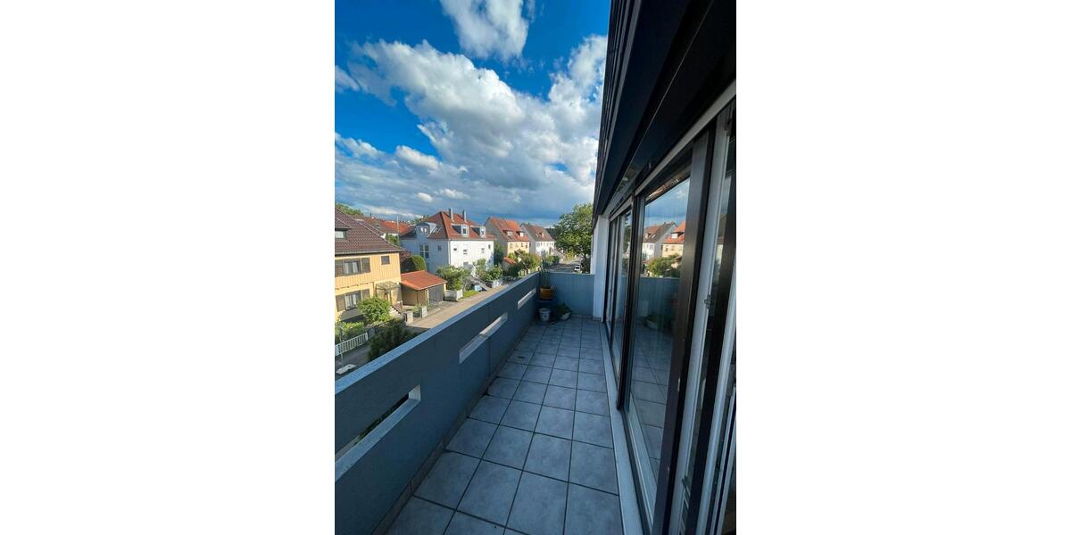Etagenwohnung Stuttgart Luginsland - 1 Zimmer, 40 m&sup2;, 899&euro; | Angebot:26585726