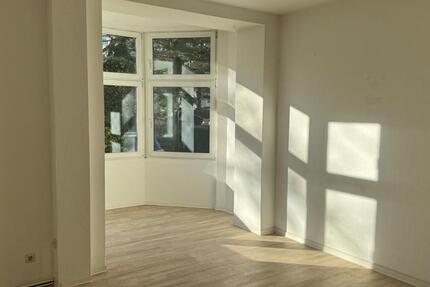 3 Zimmerwohnung ,oder 2Zimmer ohne Büro 3 zimmer