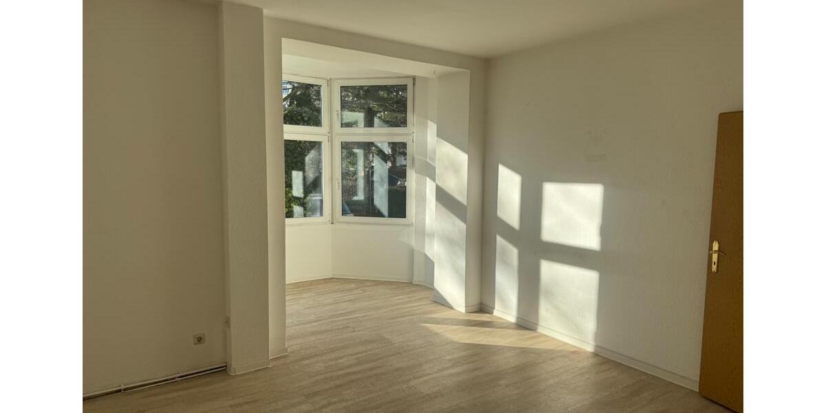 3 Zimmerwohnung ,oder 2Zimmer ohne Büro 3 zimmer