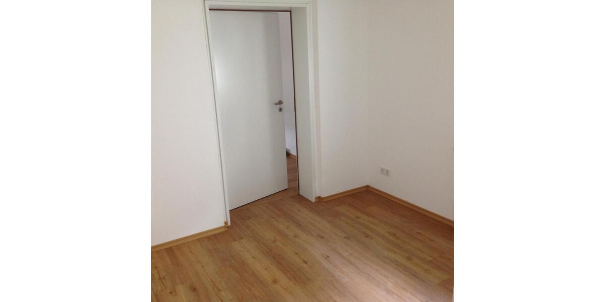 Etagenwohnung Schonungen Forst - 4 Zimmer, 94 m&sup2;, 695&euro; | Angebot:26645440