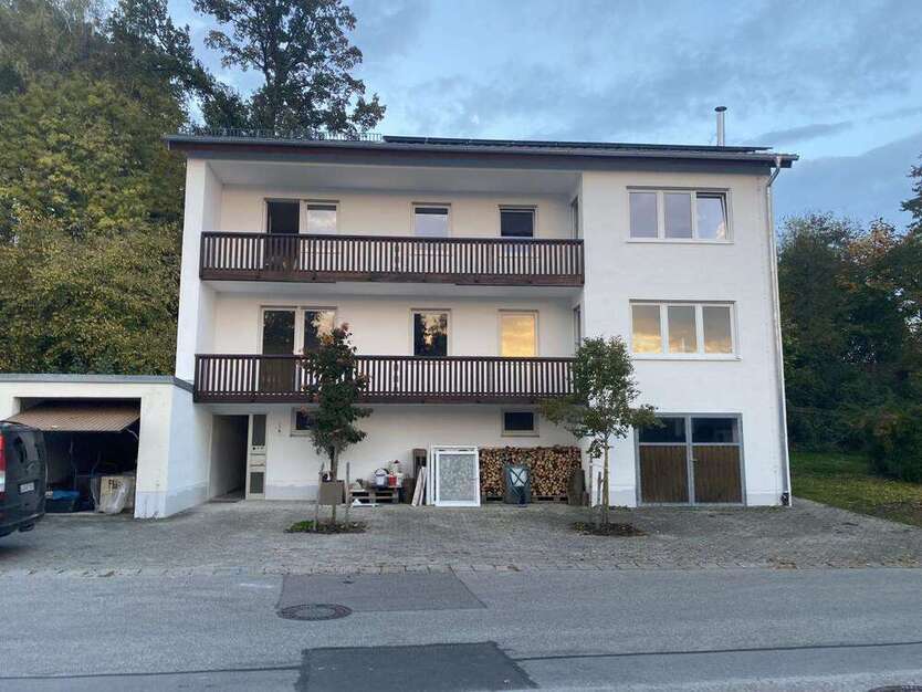 Wohnung zum Mieten in Buch am Erlbach 1.100 € 95 m²