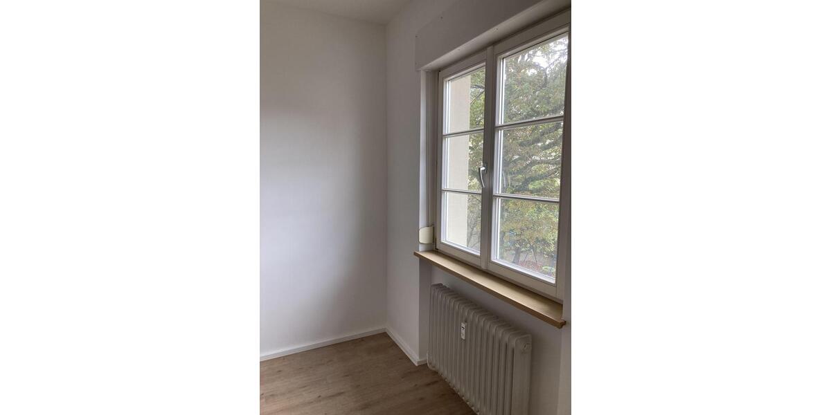 Wohnen auf Zeit Offenburg - 1 Zimmer, 84 m&sup2;, 1.200&euro; | Angebot:24865082