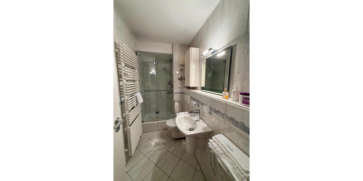 Wohnen auf Zeit Karlsruhe Beiertheim-Bulach - 4 Zimmer, 107 m&sup2;, 2.400&euro; | Angebot:26237687