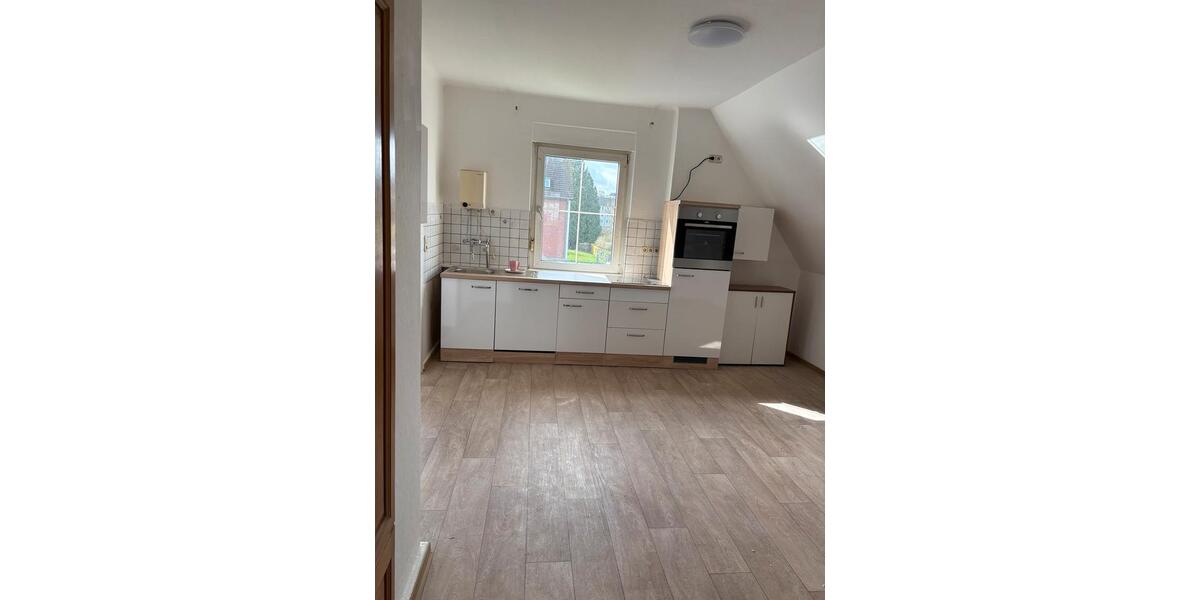 Dachgeschoßwohnung Minden Kuhlenkamp - 2 Zimmer, 70 m&sup2;, 720&euro; | Angebot:25649459