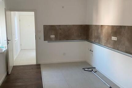 Wohnung Walldorf - 2 Zimmer, 75 m&sup2;, 900&euro; | Angebot:26594304