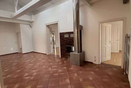 Wohnung Wiesbaden Nordost - 5 Zimmer, 180 m&sup2;, 3.000&euro; | Angebot:26833988