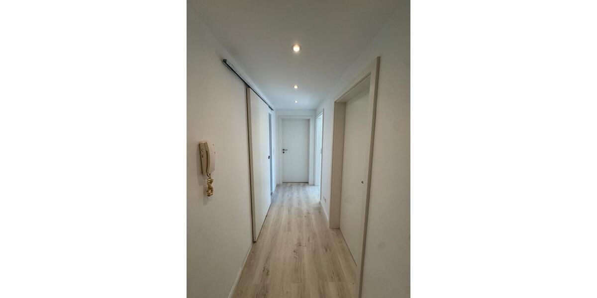 Dachgeschoßwohnung Lübeck Sankt Lorenz Nord - 3 Zimmer, 55 m&sup2;, 900&euro; | Angebot:25791685