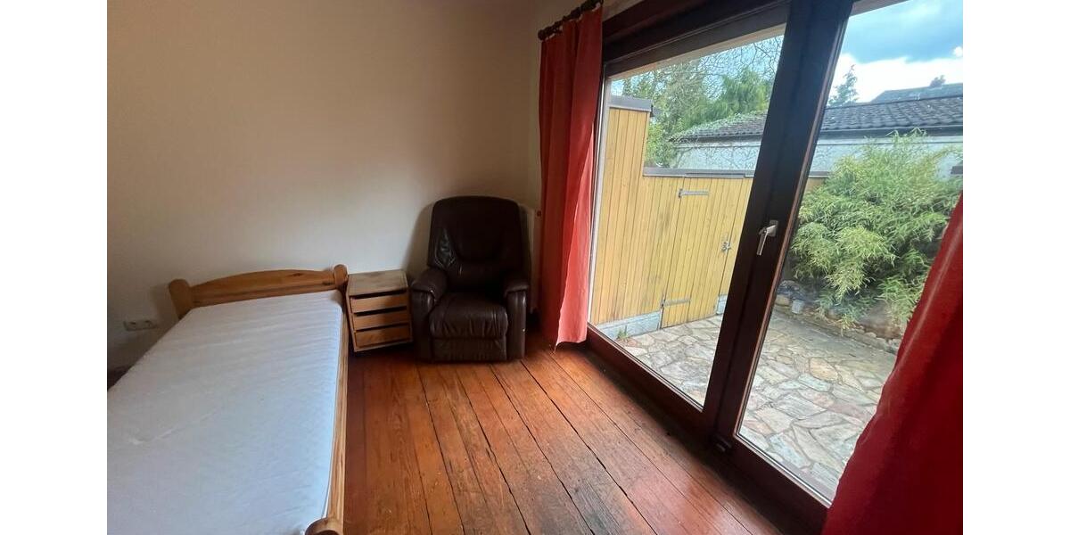 Wohnen auf Zeit Hamburg Altona - 8 Zimmer, 15 m&sup2;, 600&euro; | Angebot:25238918
