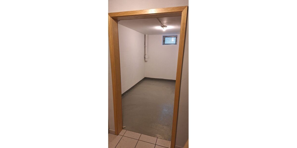 Voll ausgestattete 3 Zi.Whg. (auch Kurzzeitvermietung mögl.)-privat - Etagenwohnung Langenselbold | Angebot:27253720