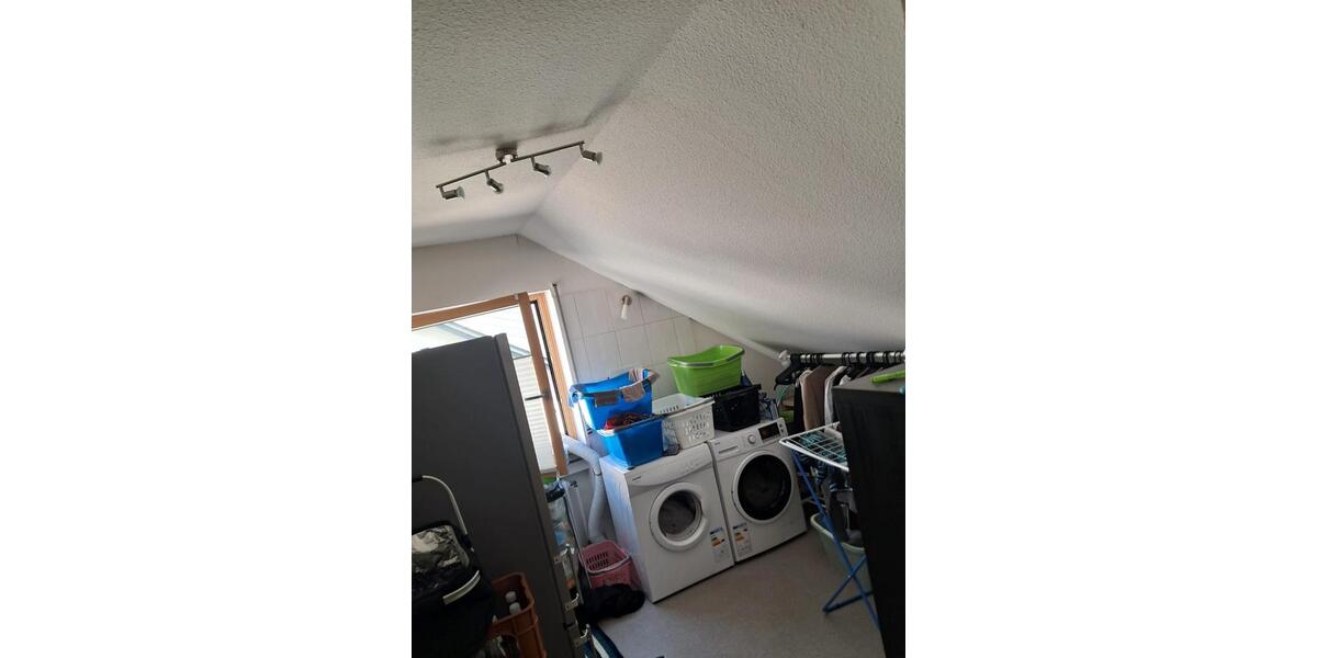 Dachgeschoßwohnung Lösnich - 4 Zimmer, 120 m&sup2;, 750&euro; | Angebot:25805819