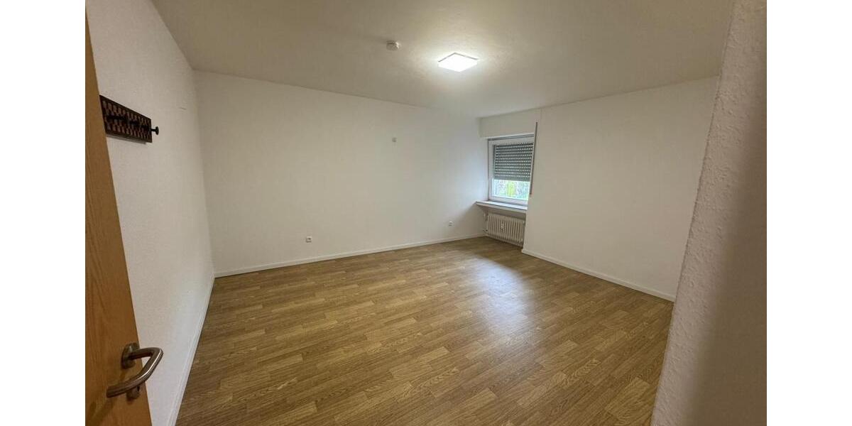 Etagenwohnung Bettenfeld - 3 Zimmer, 75 m&sup2;, 650&euro; | Angebot:24369963