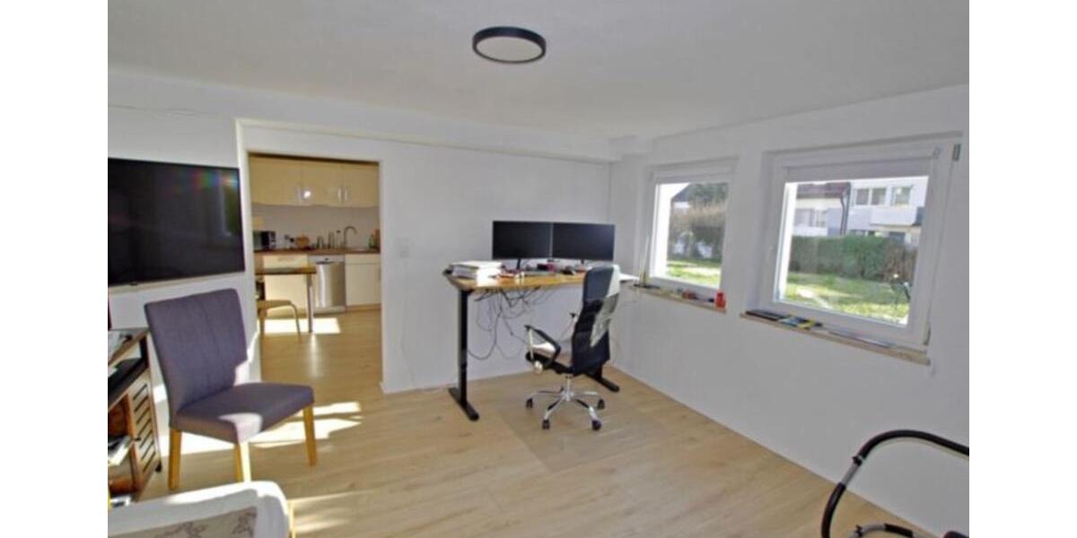 Geschmackvolle, modernisierte 2-Raum-EG-Wohnung in Regensburg 2 zimmer