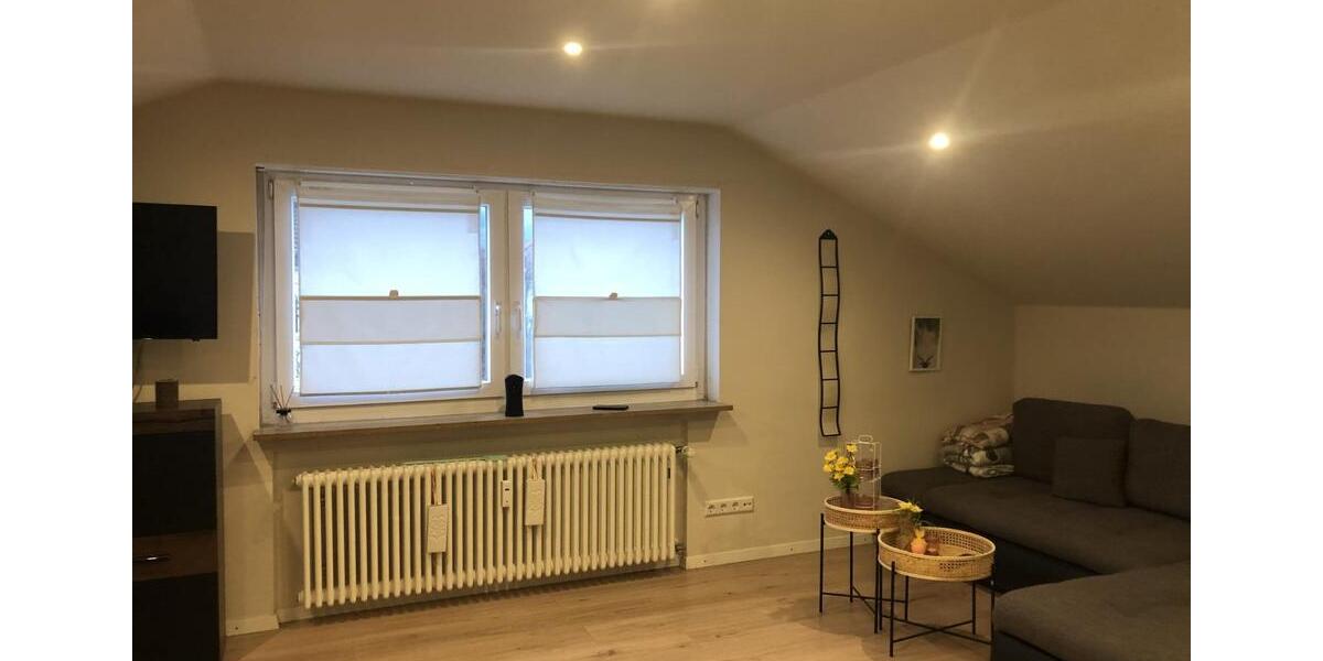 Gemütliche 2 -Zimmer-Dachgeschosswohnung in Freiburg-Oberwiehre 2 zimmer