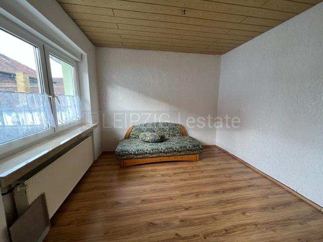 Etagenwohnung Lützen - 3 Zimmer, 110 m&sup2;, 695&euro; | Angebot:23767730