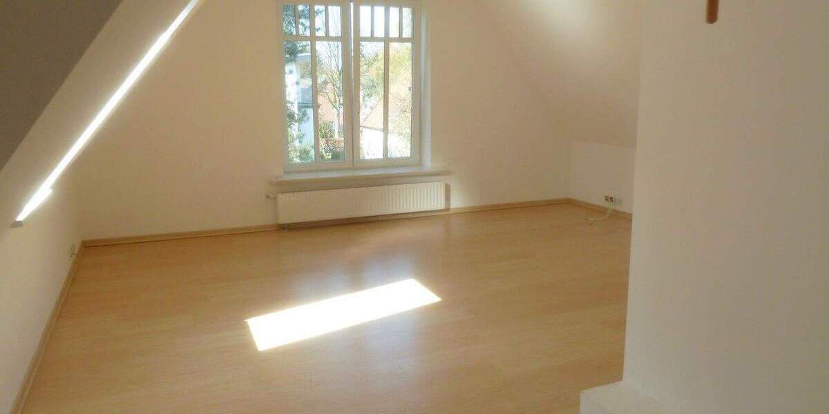 Doppelhaushälfte Hamburg Iserbrook - 5 Zimmer, 151 m&sup2;, 3.100&euro; | Angebot:25178533