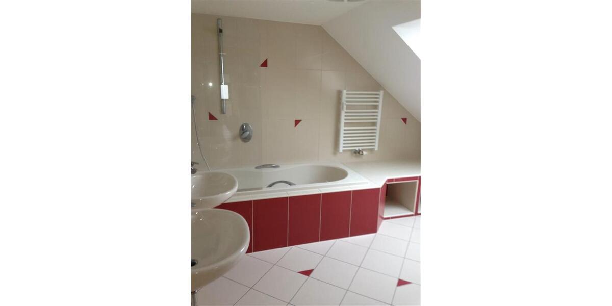 Dachgeschoßwohnung Gebsattel - 1 Zimmer, 71 m&sup2;, 660&euro; | Angebot:24946641