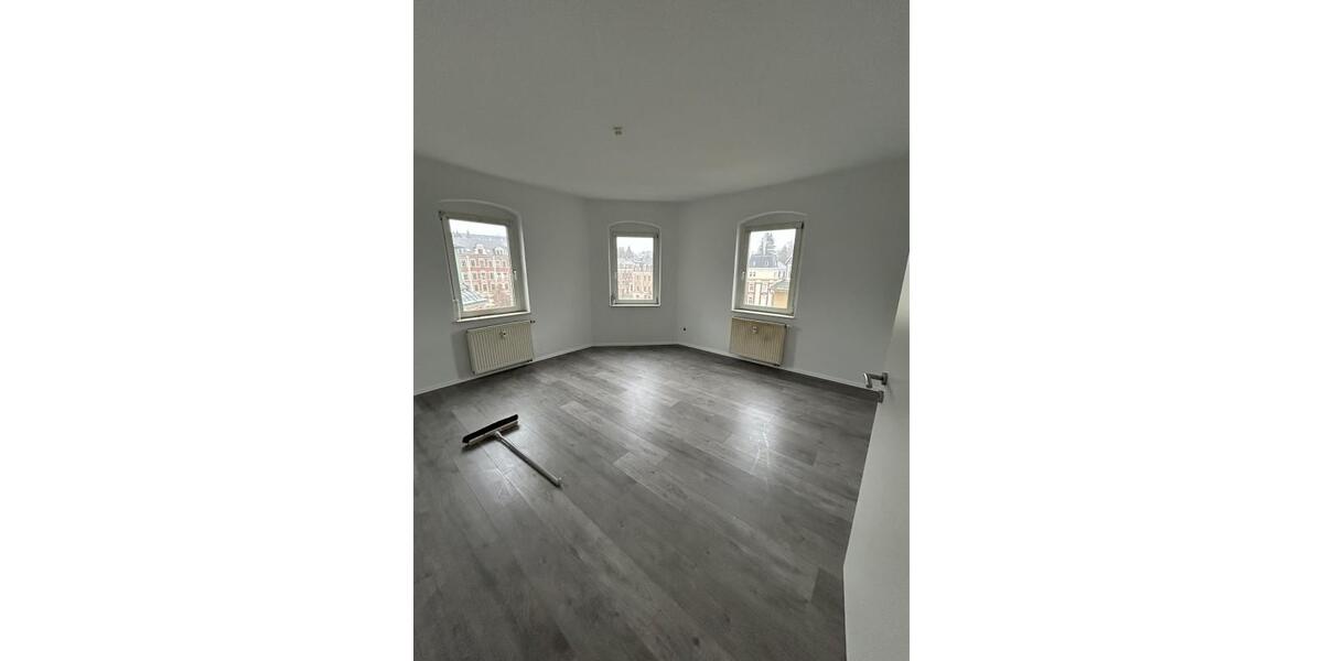 Etagenwohnung Mittweida - 4 Zimmer, 90 m&sup2;, 650&euro; | Angebot:25418293