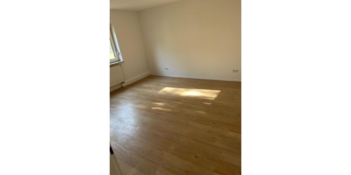 Etagenwohnung Saarbrücken - 2 Zimmer, 53 m&sup2;, 360&euro; | Angebot:24784430
