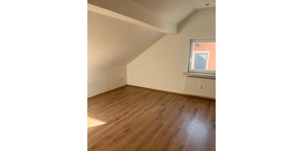 Dachgeschoßwohnung Büchenbeuren - 2 Zimmer, 50 m&sup2;, 430&euro; | Angebot:25978902