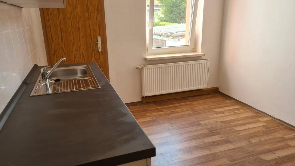 Erdgeschoßwohnung Geringswalde - 4 Zimmer, 49 m&sup2;, 230&euro; | Angebot:25977218