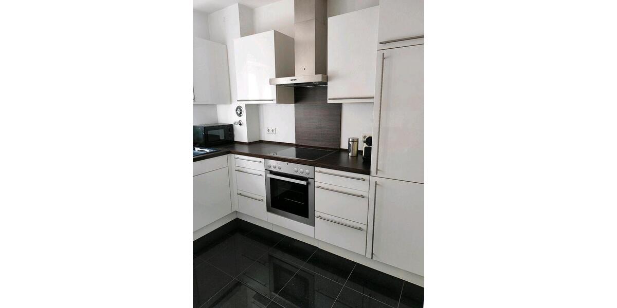 Etagenwohnung Düsseldorf Stadtbezirk 3 - 2 Zimmer, 54 m&sup2;, 1.700&euro; | Angebot:26432738