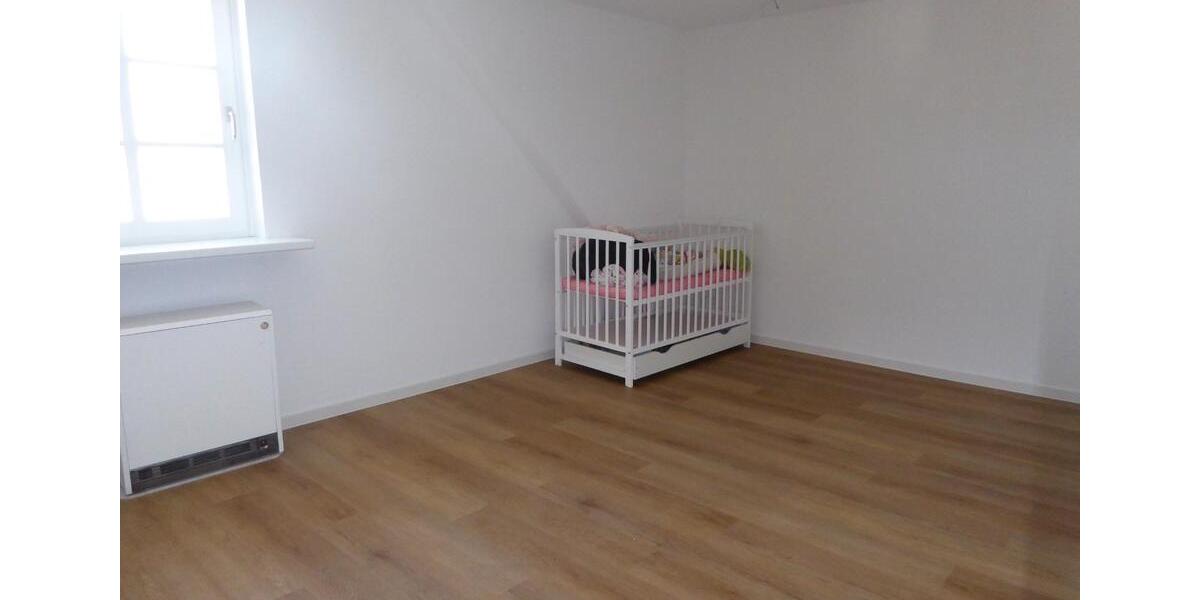 Etagenwohnung Gernsbach - 5 Zimmer, 145 m&sup2;, 1.450&euro; | Angebot:26137203