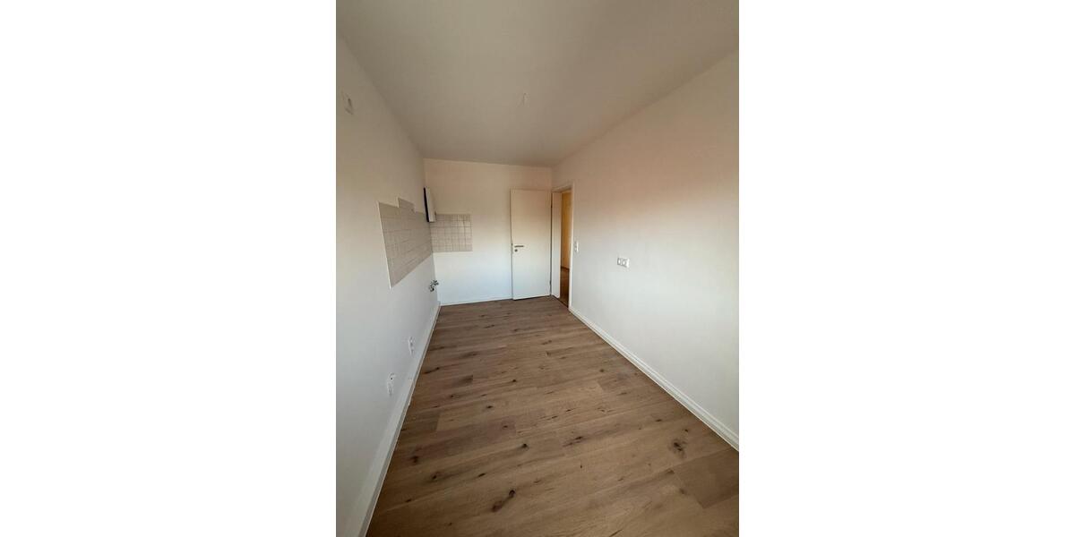 Etagenwohnung Kahla - 2.5 Zimmer, 68 m&sup2;, 650&euro; | Angebot:26575969