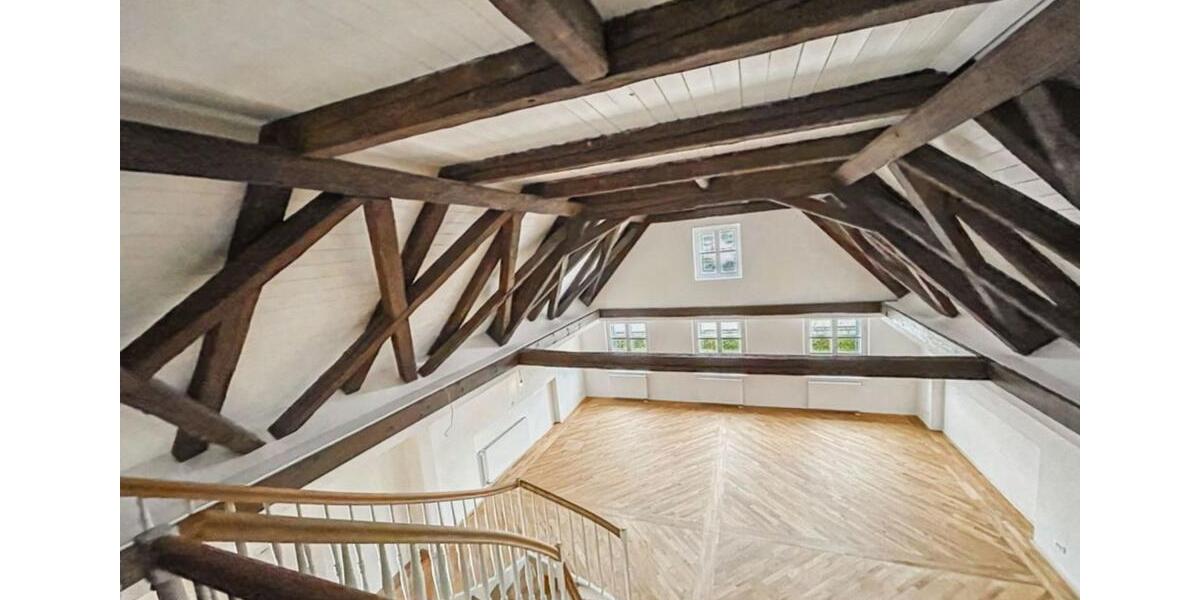 Zu vermieten: Einzigartige, große, offene, Loft-Whg. Terrasse, City Vilshofen, Kaltm.990€, 135 qm 2 zimmer