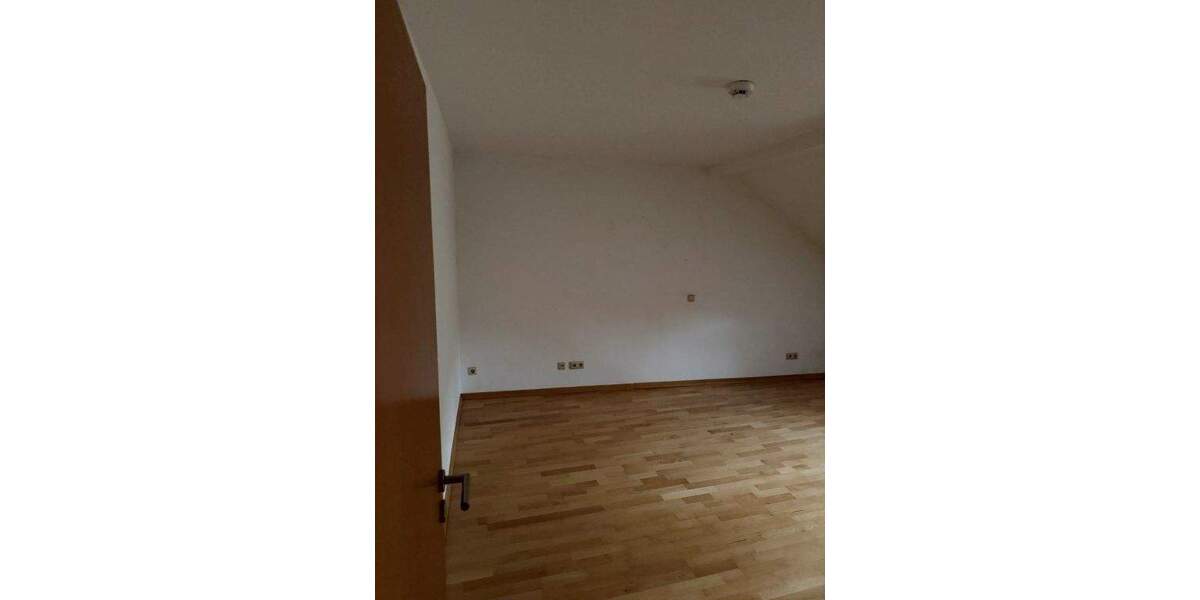Etagenwohnung Trier Olewig - 3 Zimmer, 80 m&sup2;, 760&euro; | Angebot:25701078