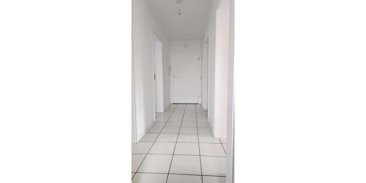 Erdgeschoßwohnung Bodenwerder - 3 Zimmer, 83 m&sup2;, 690&euro; | Angebot:25590472