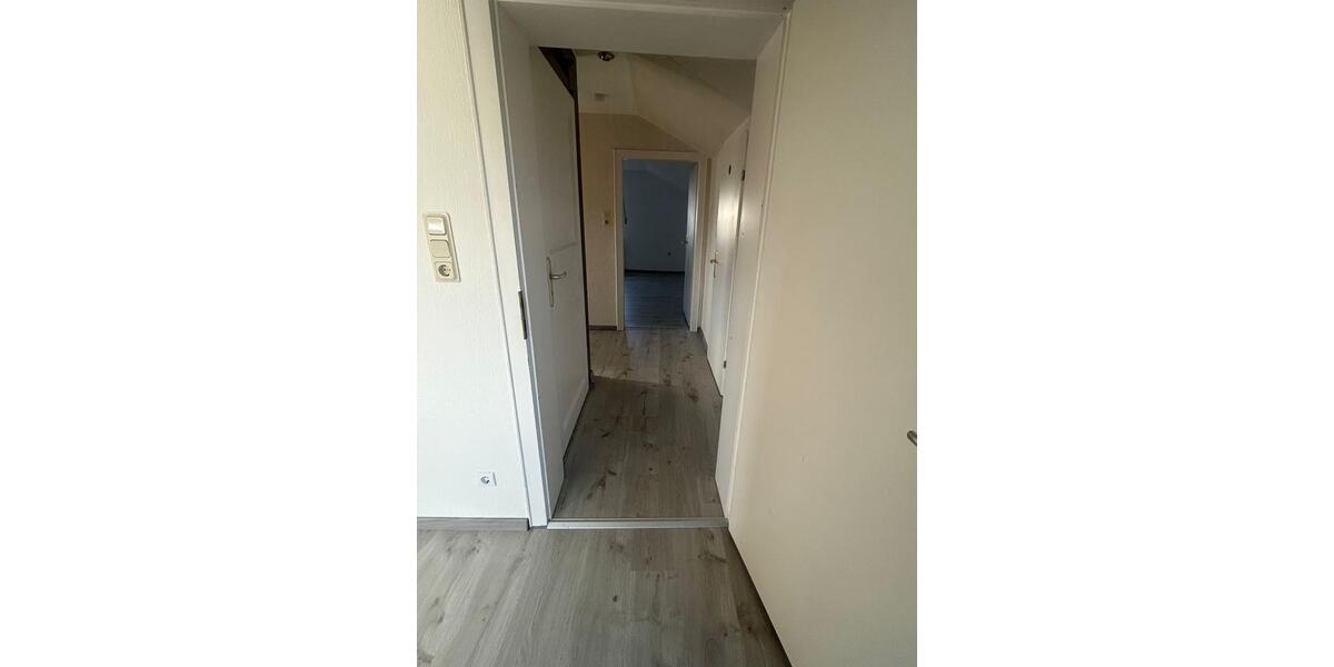 Etagenwohnung Edertal - 3 Zimmer, 70 m&sup2;, 450&euro; | Angebot:24707367