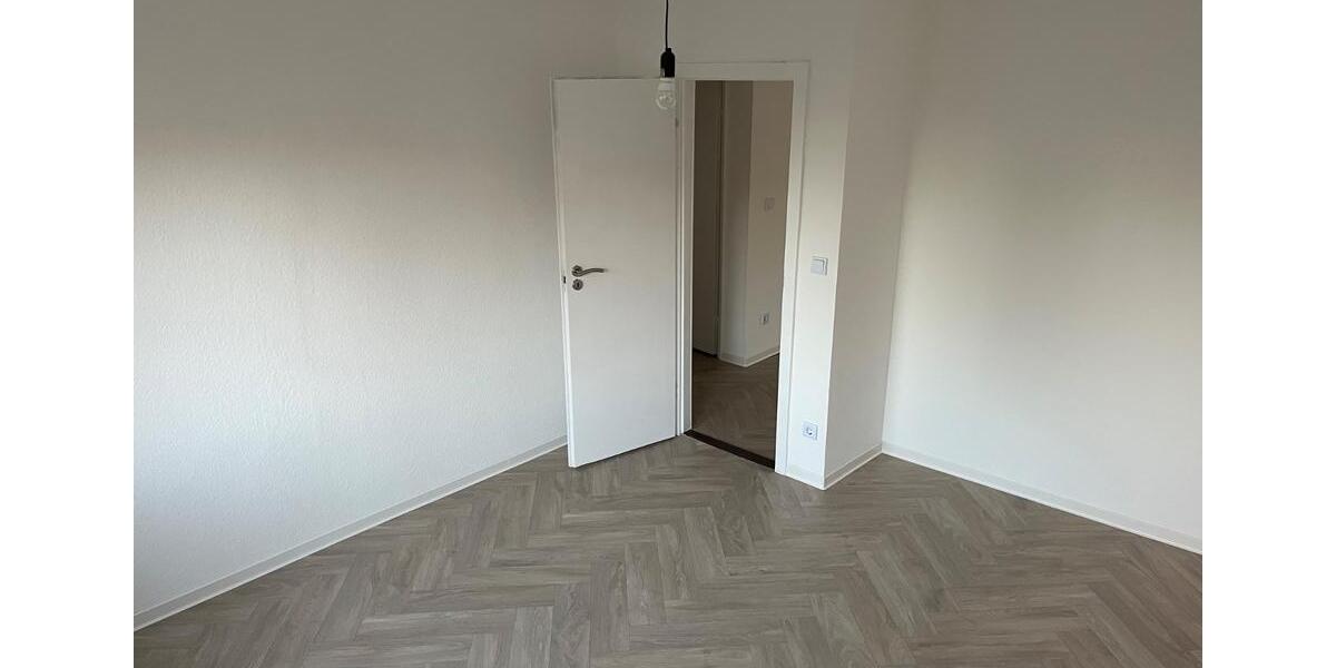 Erdgeschoßwohnung Weißenfels - 3 Zimmer, 61 m&sup2;, 390&euro; | Angebot:26311537