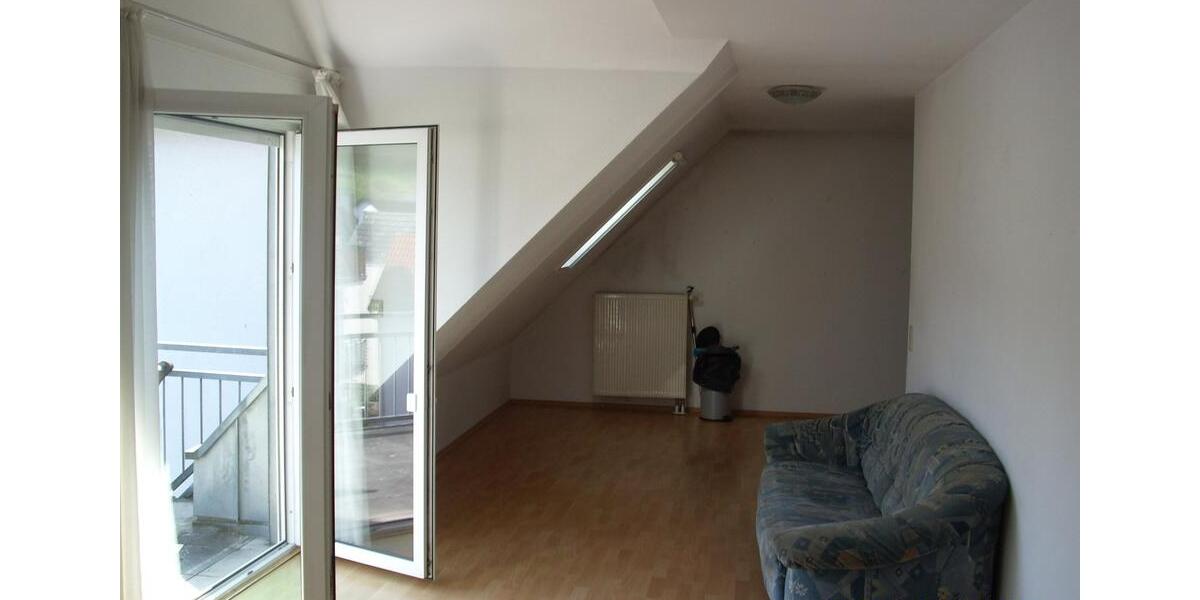 Dachgeschoßwohnung Aßlar - 2 Zimmer, 70 m&sup2;, 800&euro; | Angebot:25943857