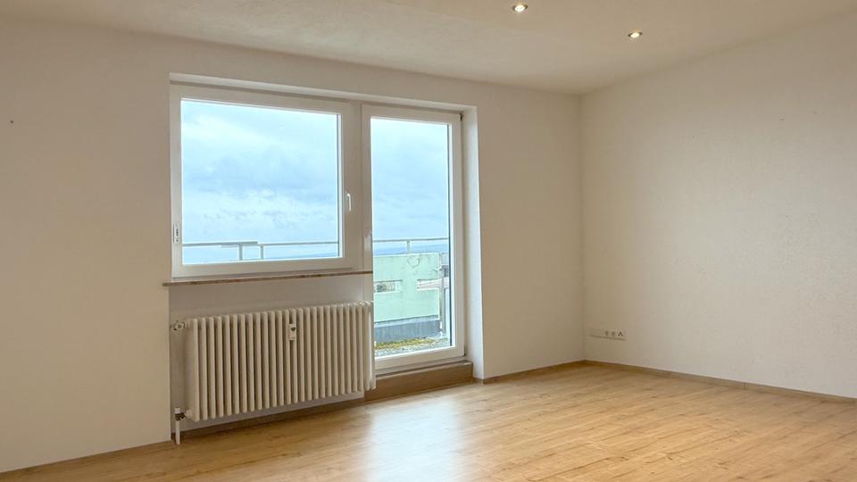 Einfamilienhaus Villingen-Schwenningen Schwenningen - 2.5 Zimmer, 87 m&sup2;, 1.200&euro; | Angebot:25993645