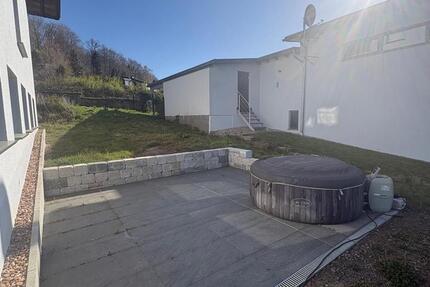 Wohnung Friedrichsthal - 2.5 Zimmer, 85 m&sup2;, 1.000&euro; | Angebot:26531590